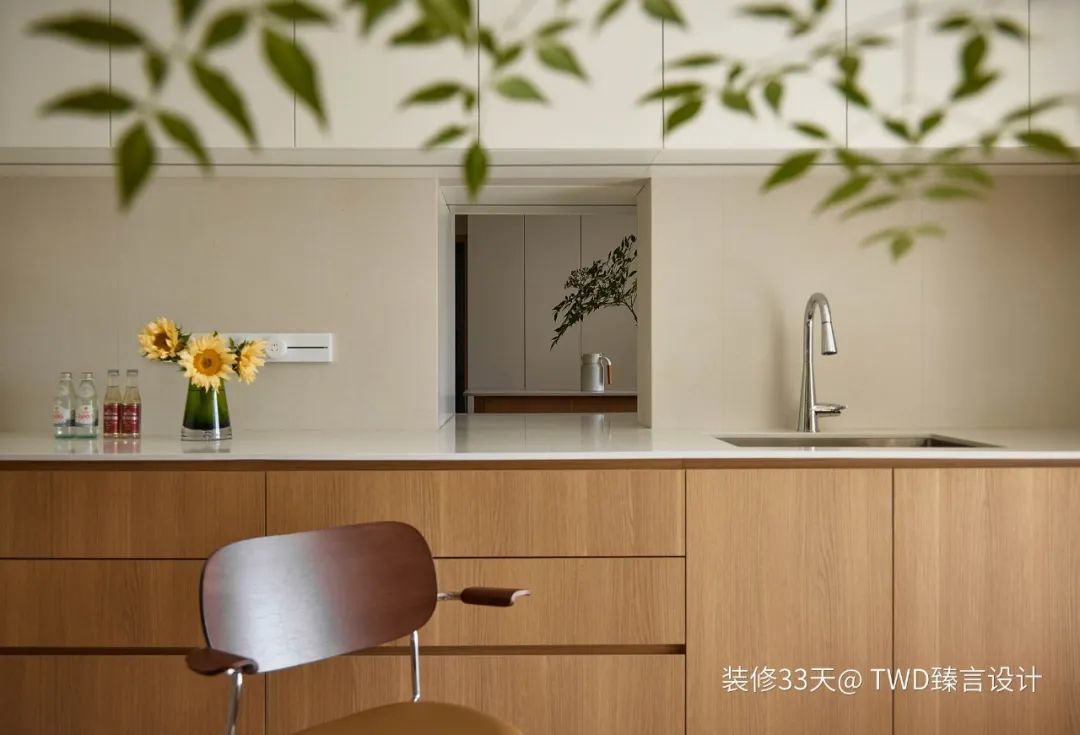 餐厨开窗洞餐桌嵌入餐边柜麻将胡了app卧室改餐厅(图6) 餐厨开窗洞餐桌嵌入餐边柜麻将胡了app卧室改餐厅(图6)