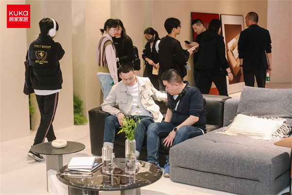 居携客餐厅新品亮相2025深圳国际家具展PG麻将胡了模拟器重构生活新场景 顾家家(图8)
